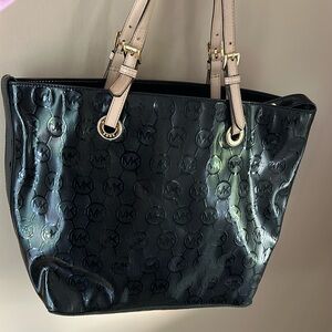 MICHAEL KORS black handbag, shiny, 10x16, lightly used